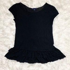 🌜GAP Tee with ruffled waist